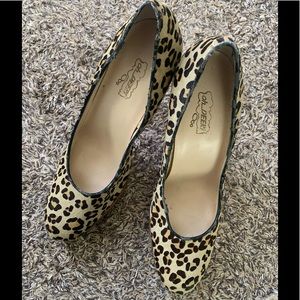 OhDeer! Animal print heels 7.5